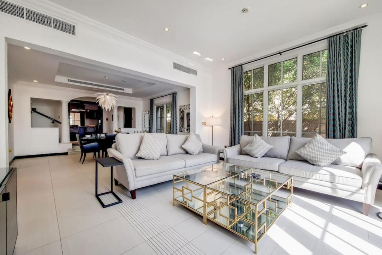 Whispering Pines, Jge - Exquisite Three Bedroom Villa *