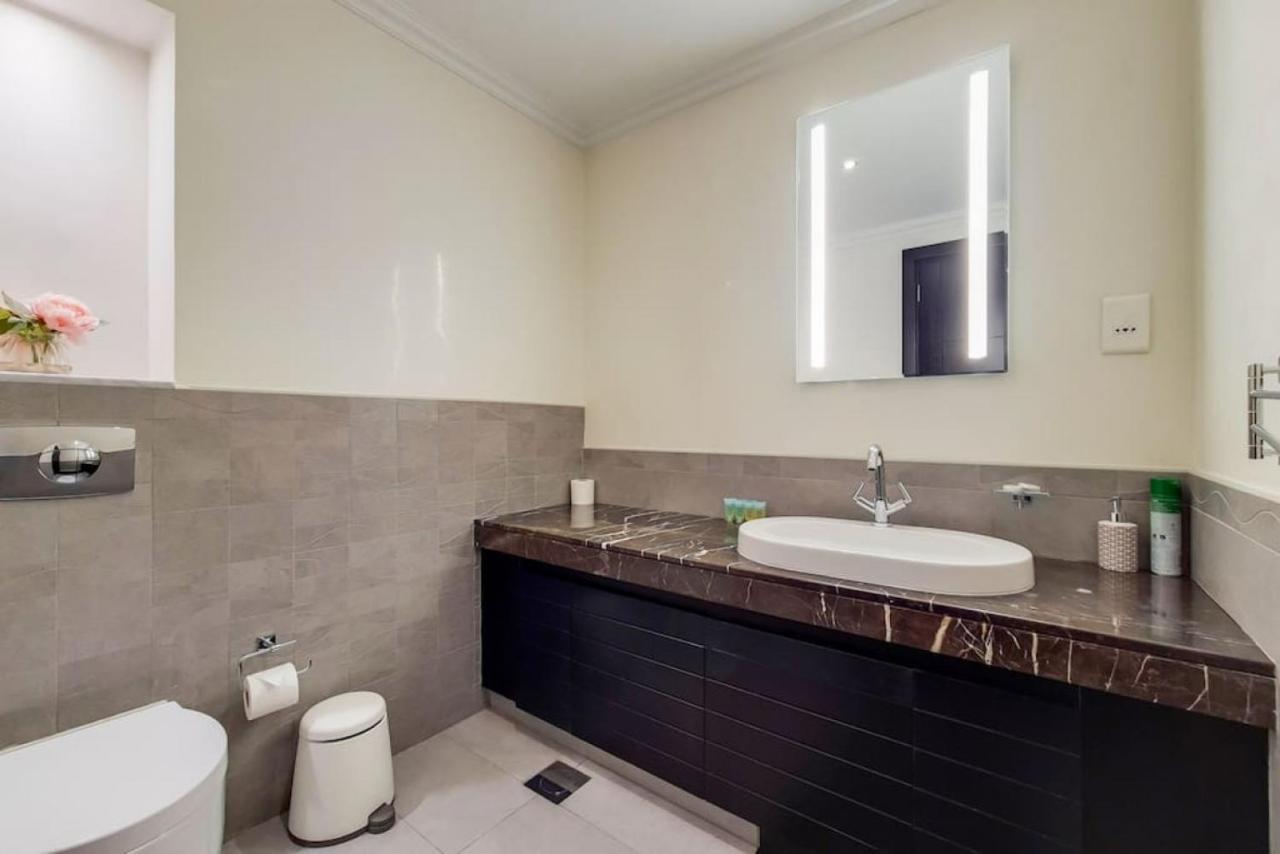 Whispering Pines, Jge - Exquisite Three Bedroom Villa Dubai